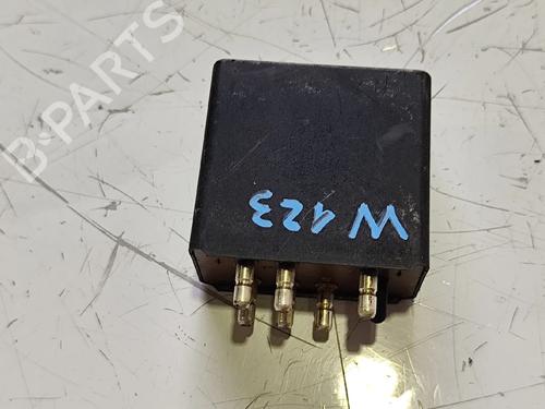 Elektronisk modul Elektronisk modul MERCEDES-BENZ 123 Saloon (W123) [1976-1985] 39719158 39719158