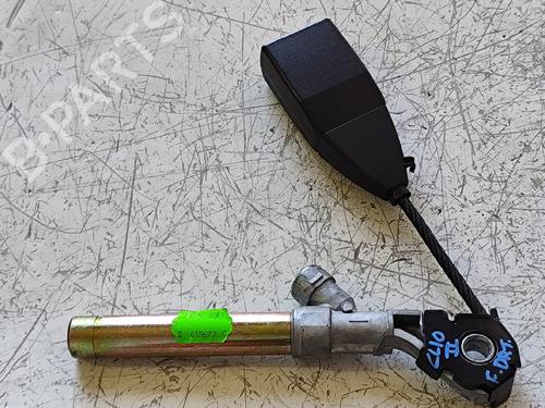 Pretensionatore anteriore destro Pretensionatore anteriore destro RENAULT CLIO II (BB_, CB_) 1.2 (BB0A, BB0F, BB10, BB1K, BB28, BB2D, BB2H, CB0A,... (58 hp) 39748470 39748470