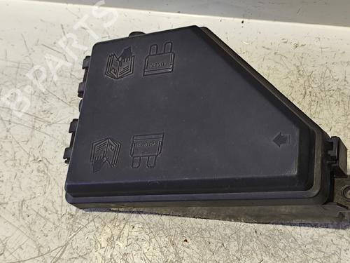 Used Fuse box Fuse box ROVER 25 I Hatchback (RF) 1.4 16V (103 hp) 39934922 39934922