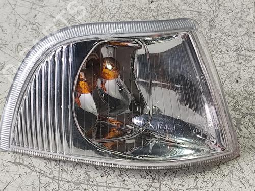 Used Right front indicator Right front indicator VOLVO V40 Estate (645) 1.9 TD (90 hp) 39951576 39951576