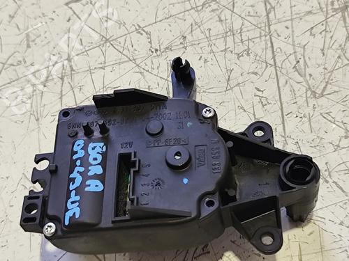 Used Electronic module Electronic module VW BORA I (1J2) 1.9 TDI (130 hp) 39964066 39964066