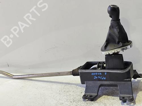 Used Gear lever Gear lever OPEL CORSA E (X15) 1.2 (08, 68) (69 hp) 40019818 40019818