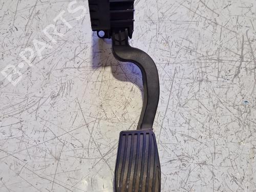Used Pedal Pedal OPEL CORSA E (X15) 1.2 (08, 68) (69 hp) 40019823 40019823