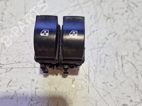 Used Left front window switch Left front window switch RENAULT MEGANE II Estate (KM0/1_) 1.5 dCi (KM16, KM1E) (106 hp) 40019825 40019825