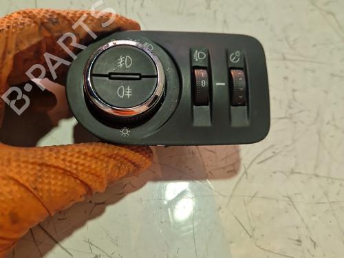 Used Headlight switch Headlight switch OPEL CORSA E (X15) 1.2 (08, 68) (69 hp) 40036423 40036423