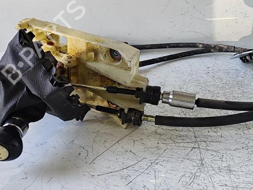 Used Gear lever Gear lever MAZDA 6 Station Wagon (GY) 2.0 DI (GY19) (136 hp) 40084624 40084624