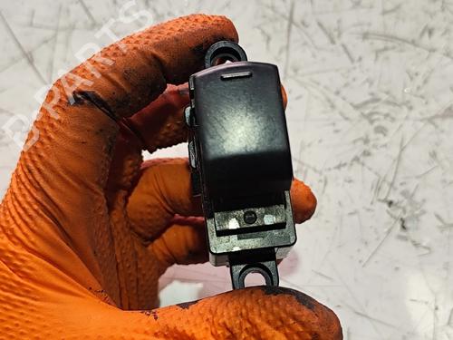 Used Right rear window switch Right rear window switch NISSAN QASHQAI +2 (JJ10E) 1.5 dCi (110 hp) 40221828 40221828