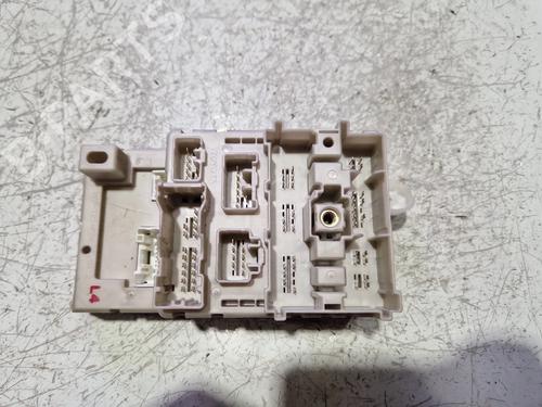Used Fuse box Fuse box TOYOTA RAV 4 II (_A2_) 2.0 4WD (ACA21, ACA20) (150 hp) 40256361 40256361