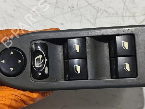 Used Left front window switch Left front window switch CITROËN C5 I (DC_) 2.0 HDi (DCRHZB, DCRHZE) (109 hp) 40464124 40464124