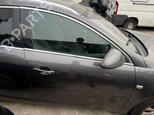 Used Right front door Right front door OPEL INSIGNIA A Sports Tourer (G09) 2.0 CDTI (35) (131 hp) 40496852 40496852