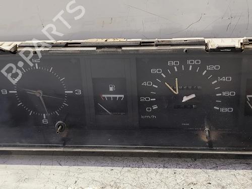 Used Instrument cluster Instrument cluster NISSAN PICK UP (D21) 2.5 D (75 hp) 40496855 40496855