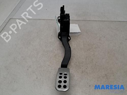Used Pedal PEUGEOT 2008 I (CU_) 1.6 VTi (120 hp) 31455898