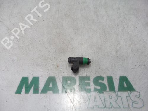 Used Injector RENAULT SCÉNIC II (JM0/1_) 2.0 (JM05, JM0U, JM1N, JM1U, JM2V) (135 hp) 31512505