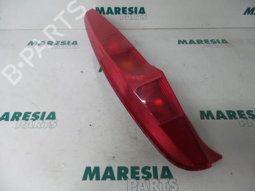 Used Left taillight FIAT PUNTO (188_) 1.2 16V 80 (188.233, .235, .253, .255, .333, .353, .639,... (80 hp) 31497703