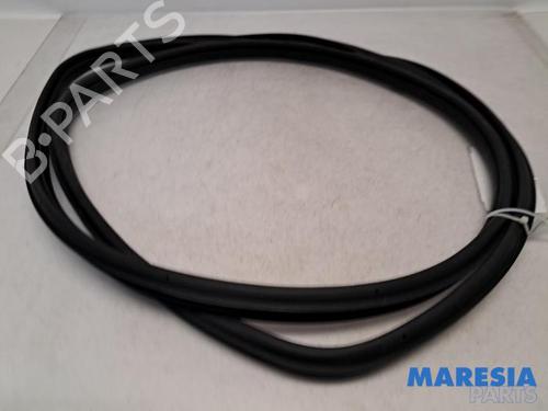 rubber-door-seal-alfa-romeo-giulietta-940_-2010-2011-2012-2013-2014-2015-2016-2017-2018-2019-2020-31419293 main image