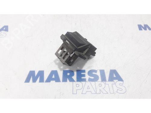 Used Electronic sensor PEUGEOT 208 I (CA_, CC_) 1.2 VTI 82 (82 hp) 31535851