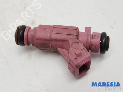 Used Injector FIAT PANDA (169_) 1.4 (169AXE1B) (100 hp) 31412015