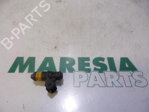 Used Injector RENAULT MEGANE Scenic (JA0/1_) 1.6 16V (JA0B, JA04, JA11, JA00) (107 hp) 31530145