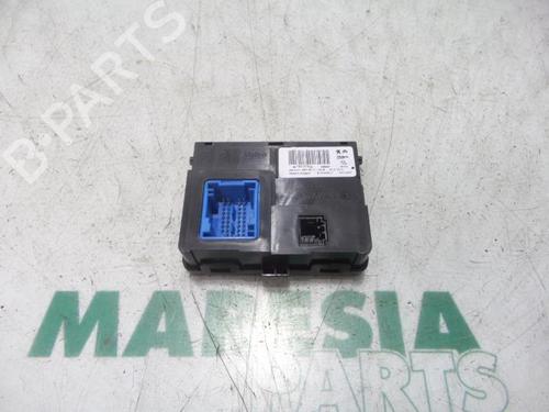 Used Electronic module PEUGEOT 308 II (LB_, LP_, LW_, LH_, L3_) 1.2 VTi 72 (82 hp) 31514437