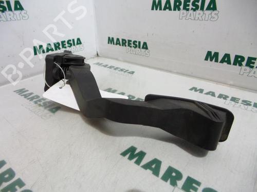 electronic-module-peugeot-307-3ac-2000-2001-2002-2003-2004-2005-2006-2007-2008-2009-2010-2011-2012-31513343 main image