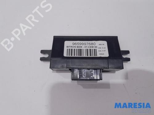 Used Electronic module CITROËN C5 III Break (RW_) 2.7 HDi (204 hp) 31400855