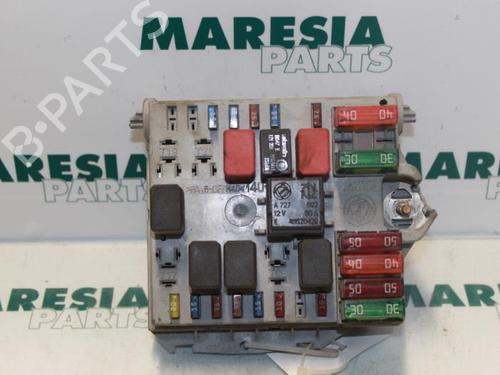 Used Fuse box ALFA ROMEO 147 (937_) 1.6 16V T.SPARK ECO (937.AXA1A, 937.BXA1A) (105 hp) 31530975