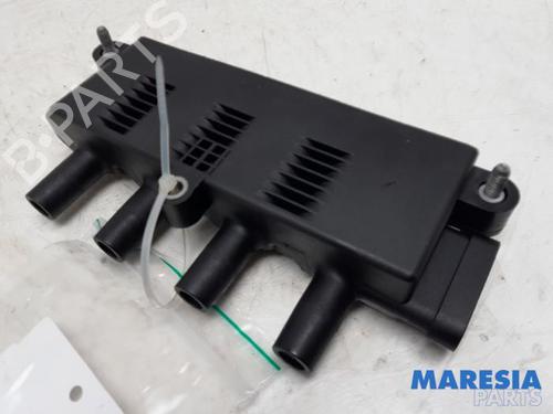 Used Ignition coil FIAT 500 (312_) 1.2 (312AXA1A) (69 hp) 31385944