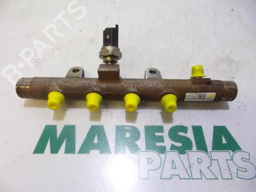 Used Injection rail RENAULT MEGANE III Grandtour (KZ0/1) 1.5 dCi (KZ09, KZ0D, KZ1G, KZ29, KZ14, KZ1W, KZ10, KZ1F,... (110 hp) 31491376