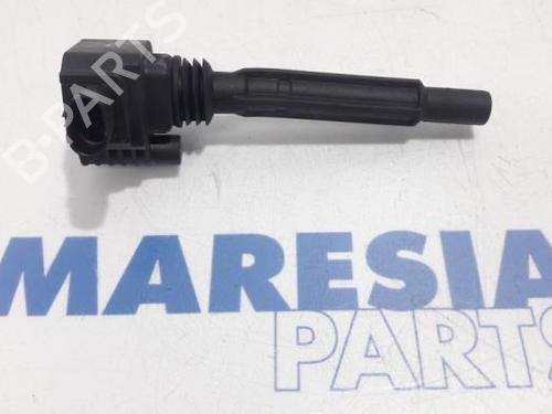 Used Ignition coil FIAT 500 (312_) 0.9 (312AXG1A, 312.AXG11) (86 hp) 31522693