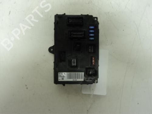 Used Fuse box PEUGEOT 407 (6D_) 2.0 (6DRFNB, 6DRFNE) (136 hp) 31503269