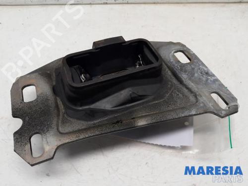 Used Gearbox mount PEUGEOT 3008 II SUV (MC_, MR_, MJ_, M4_) 1.2 THP/ PureTech 130 (MRHNSM, MRHNSU, MRHNSJ, MRHNYW,... (131 hp) 31416624