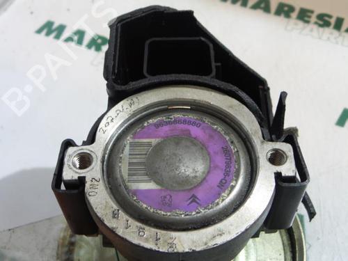 Used Steering pump PEUGEOT 206 Hatchback (2A/C) 1.4 i (75 hp) 31471715