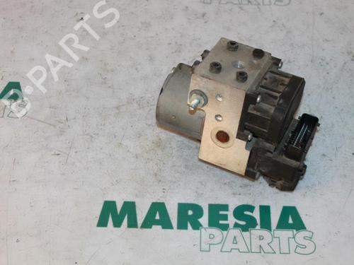 Used ABS pump PEUGEOT PARTNER MPV (5_, G_) 2.0 HDI (90 hp) 31409380