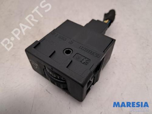 Used Switch PEUGEOT 3008 I MPV (0U_) 1.6 THP (156 hp) 31456815