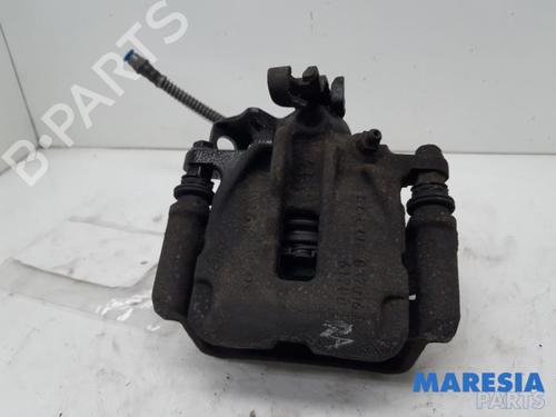 Used Right rear brake caliper RENAULT TRAFIC III Van (FG_) 1.6 dCi 95 (FGMJ, FGMR) (95 hp) 31516557
