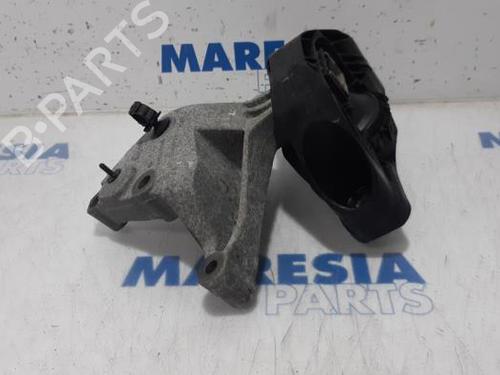 Used Gearbox mount RENAULT SCÉNIC IV (J9_) 1.3 TCe 140 (140 hp) 31478137