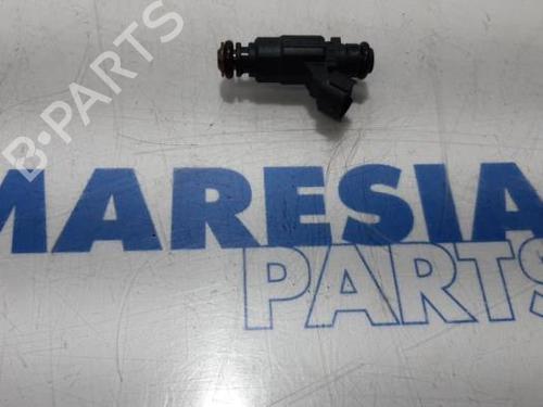 Used Injector PEUGEOT 2008 I (CU_) 1.2 VTi (82 hp) 31443986