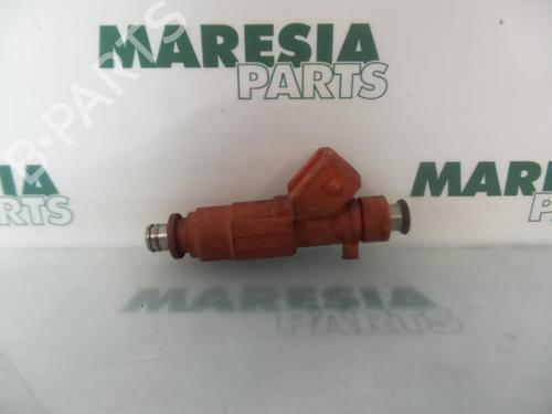Used Injector ALFA ROMEO 156 (932_) 2.0 16V T.SPARK (932A2) (155 hp) 31449845