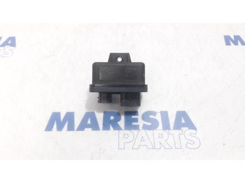electronic-sensor-opel-combo-box-bodympv-x12-2012-31470372 main image