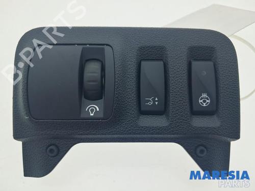 Used Switch Switch RENAULT TALISMAN Grandtour (KP_) 1.3 TCe 160 (KPNC) (158 hp) 39933027 39933027