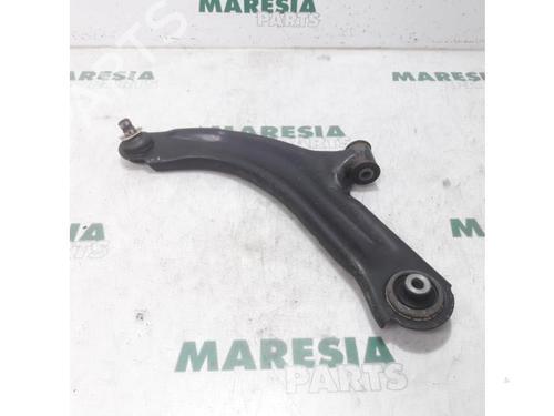 left-front-suspension-arm-renault-clio-iii-grandtour-kr01_-2007-31388580 main image