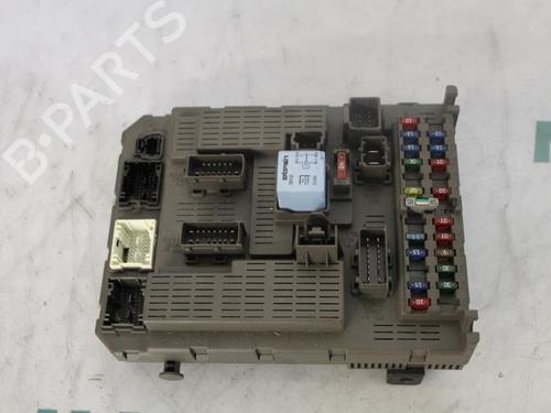 Used Fuse box CITROËN C5 I (DC_) 2.0 16V (DCRFNC, DCRFNF) (136 hp) 31414353