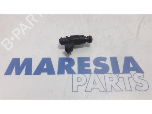 Injector PEUGEOT 208 I (CA_, CC_) 1.2 VTI 82 (82 hp) 31521751