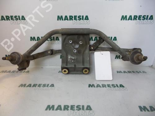 Used Front wipers mechanism RENAULT ESPACE III (JE0_) 2.0 16V (JE0N, JE0L, JE02) (140 hp) 31389494