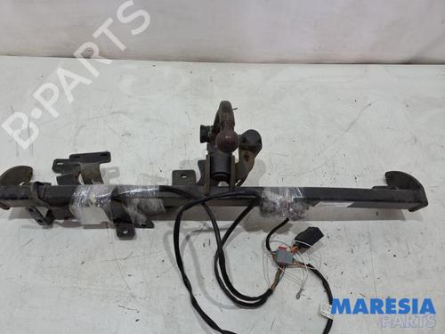 Used Tow ball/Mechanism Tow ball/Mechanism 37875723 37875723
