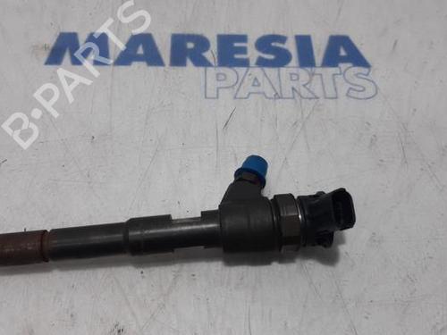 Used Injector RENAULT CLIO IV Grandtour (KH_) 1.5 dCi 90 (KHN3, KHN4) (90 hp) 31518693