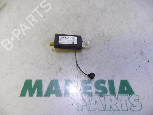 Used Electronic module RENAULT MEGANE IV Hatchback (B9A/M/N_) 1.5 dCi 110 (B9A3) (110 hp) 31437118