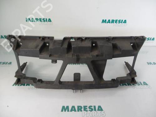 Used Front slam panel RENAULT SCÉNIC II (JM0/1_) 2.0 (JM05, JM0U, JM1N, JM1U, JM2V) (135 hp) 31386314