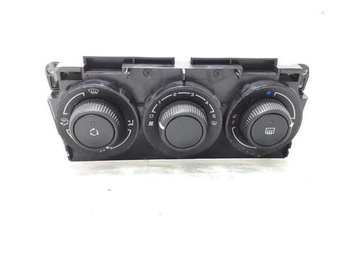 climate-control-citroen-c3-picasso-sh_-2008-31535875 main image