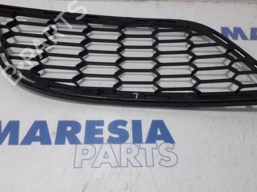 Used Grille ALFA ROMEO GIULIETTA (940_) 1.6 JTDM (940FXD1A) (105 hp) 31426555